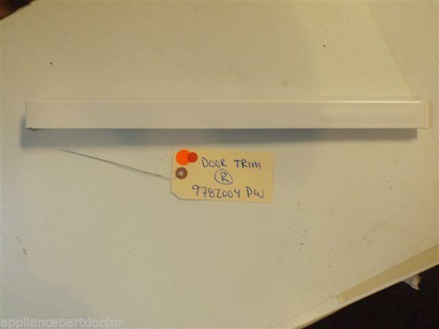WHIRLPOOL STOVE 9782004PW Trim, Door-right (white) used WHIRLPOOL STOVE 9782004PW Trim, Door-right (white) used
